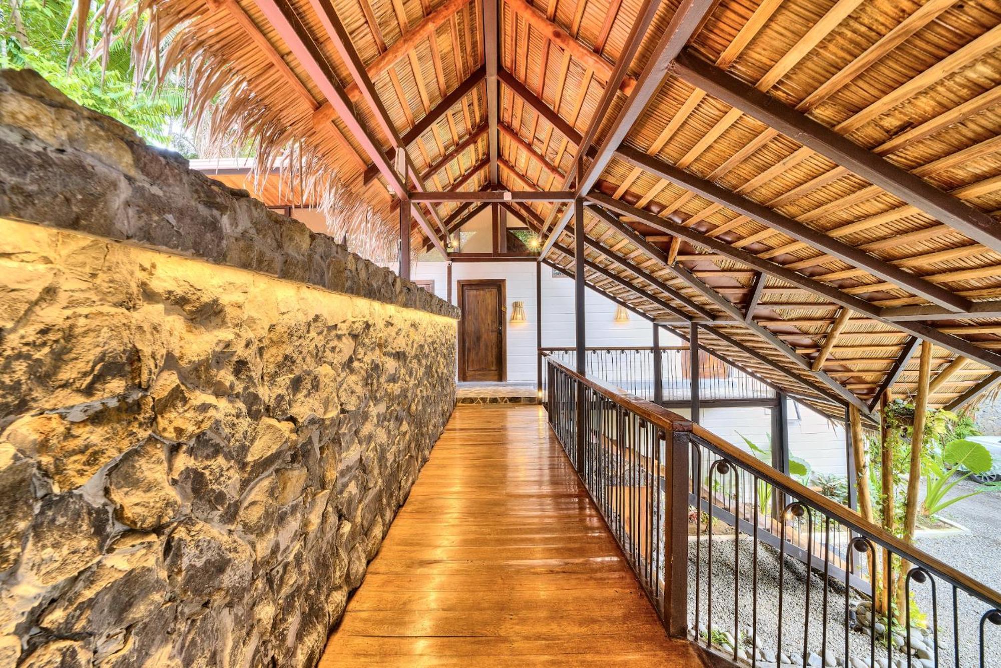 Conga Boutique Hotel Puerto Viejo de Talamanca Exteriör bild