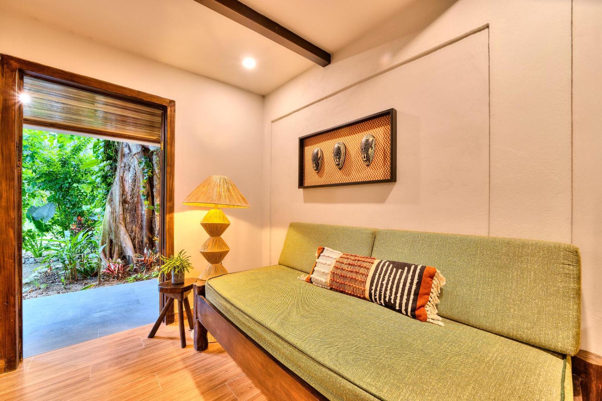 Conga Boutique Hotel Puerto Viejo de Talamanca Exteriör bild