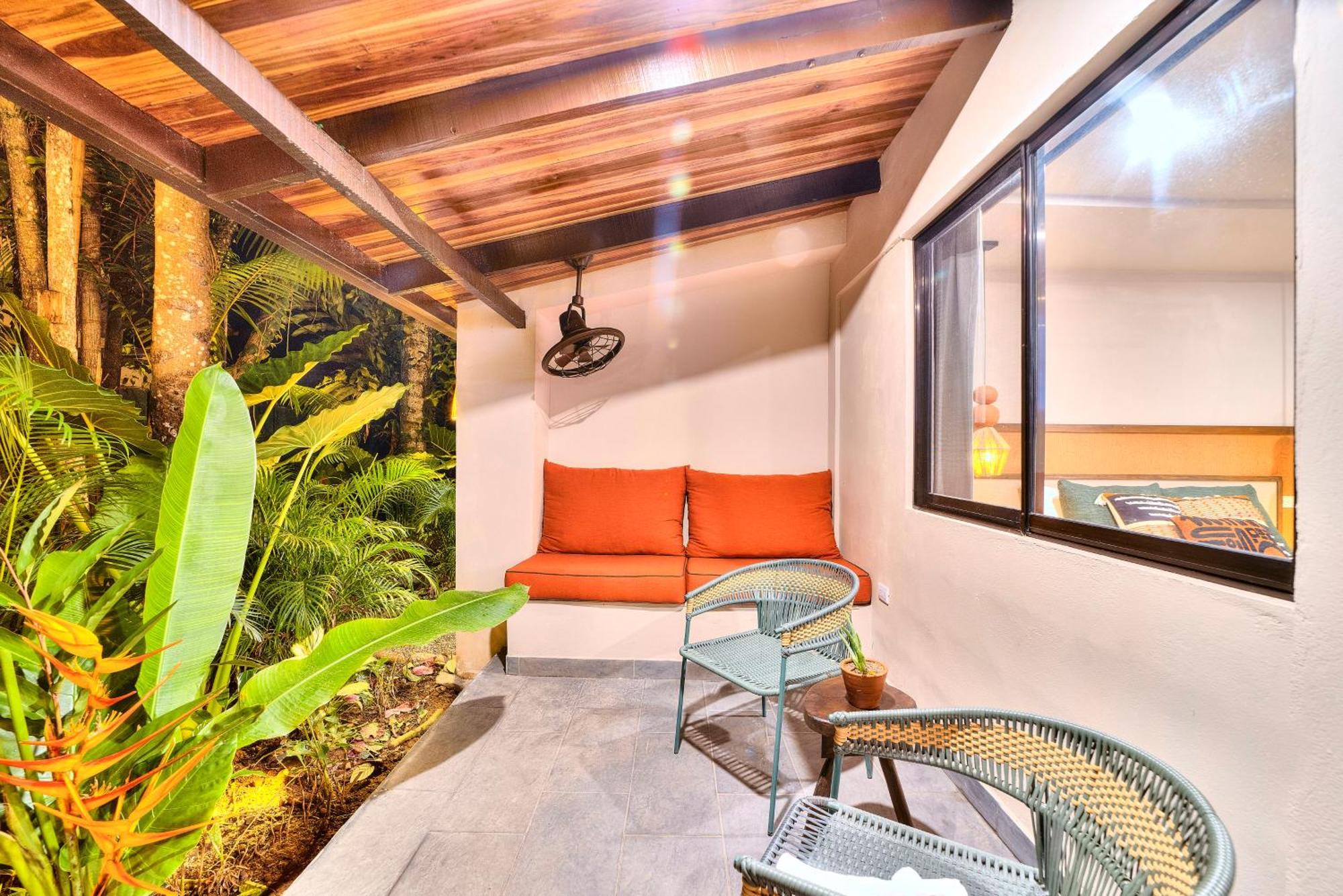 Conga Boutique Hotel Puerto Viejo de Talamanca Exteriör bild