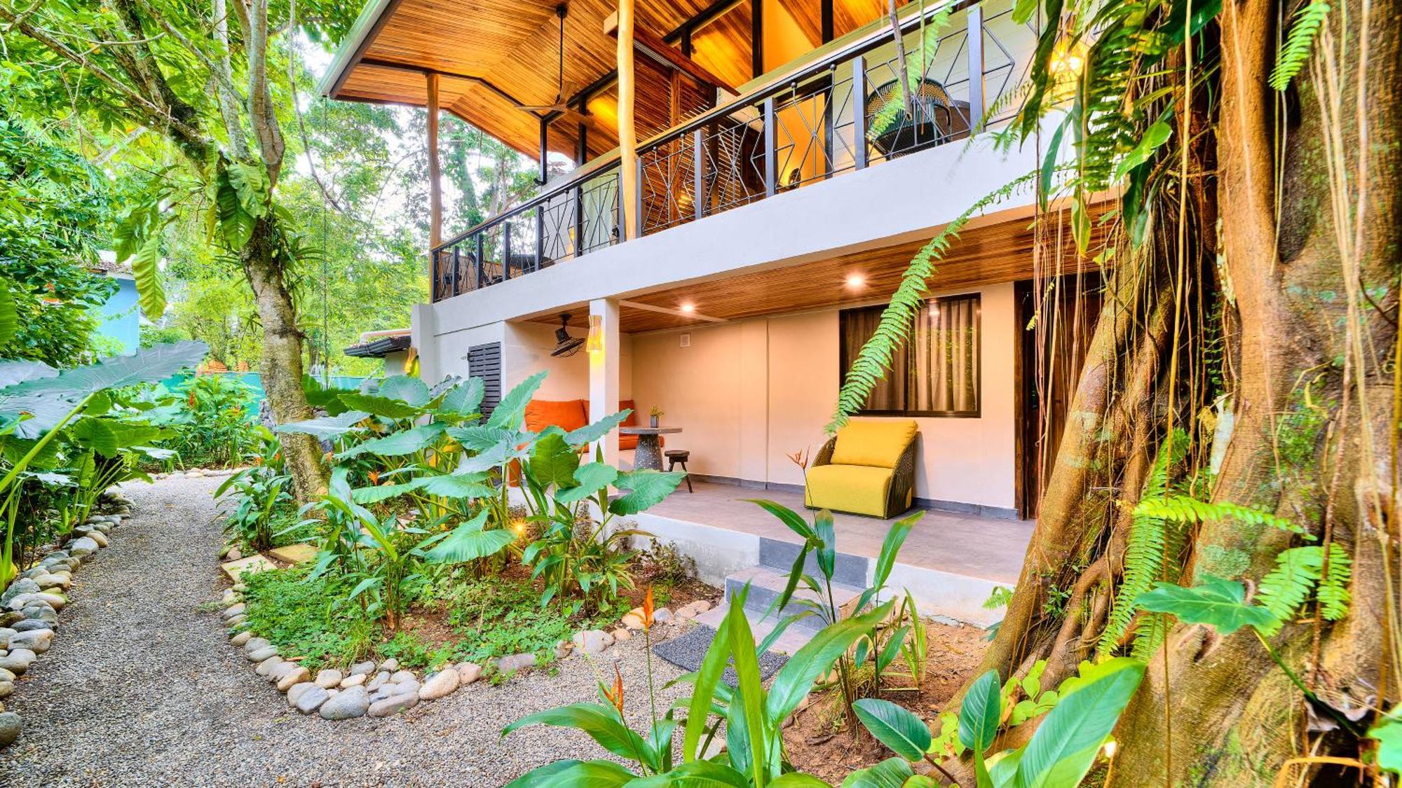 Conga Boutique Hotel Puerto Viejo de Talamanca Exteriör bild