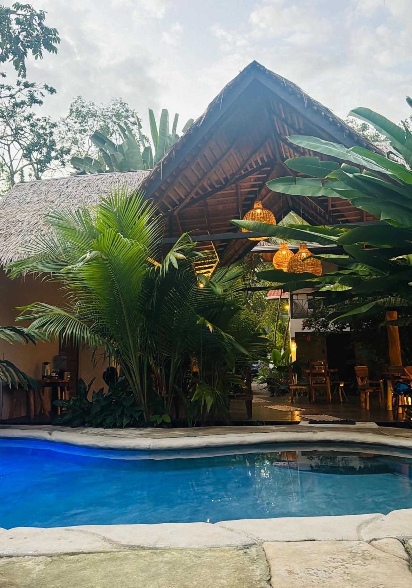 Conga Boutique Hotel Puerto Viejo de Talamanca Exteriör bild